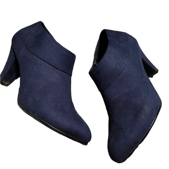 X Appeal size 39 (USA size 8) heeled bootie navy excellent condition see pics - Picture 3 of 4